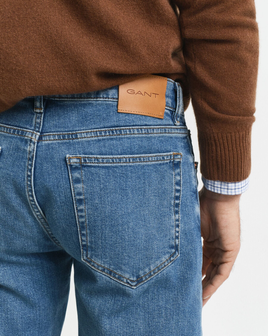regular fit clean wash jeans - mid blue worn in
