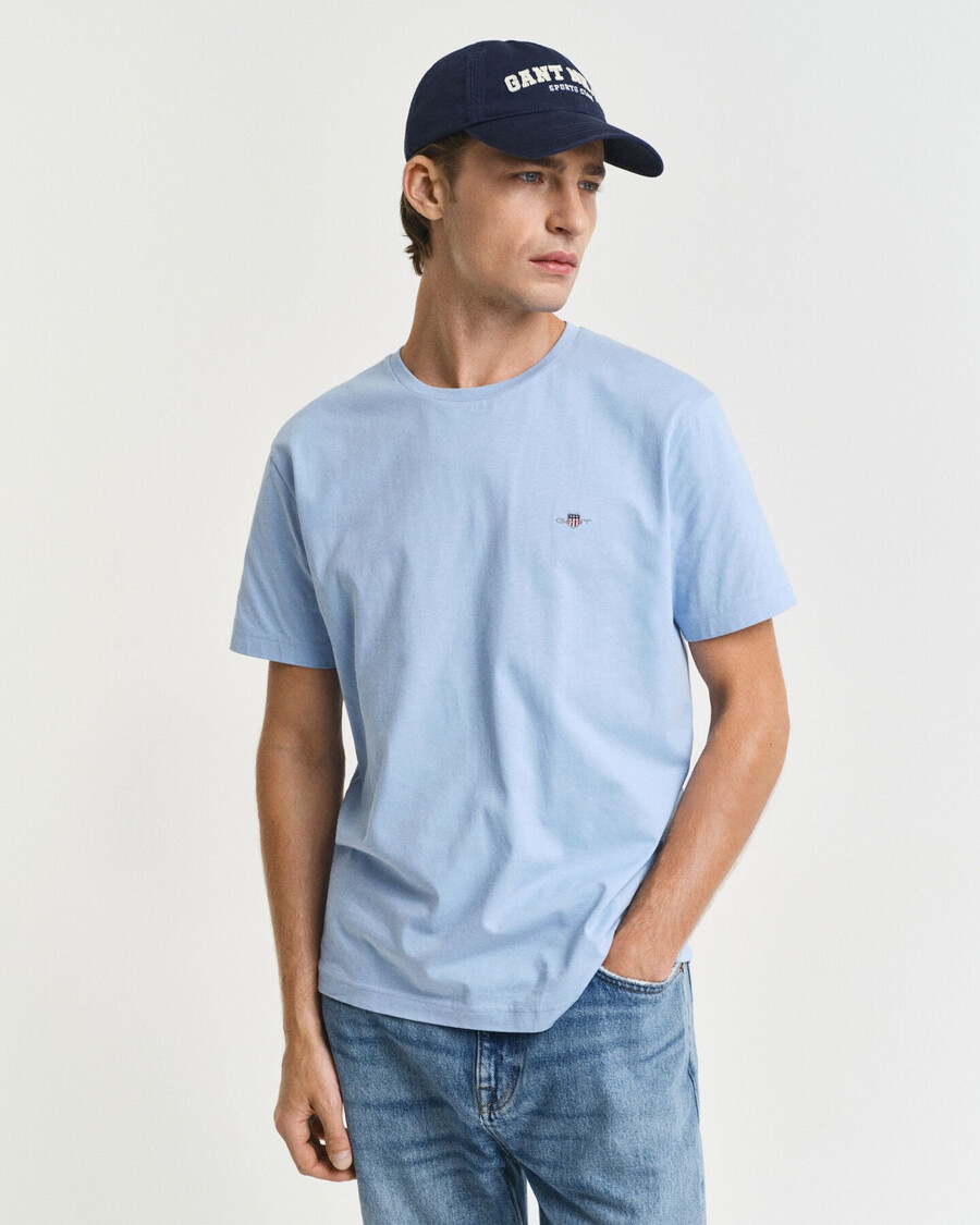 regular fit shield tshirt - capri blue