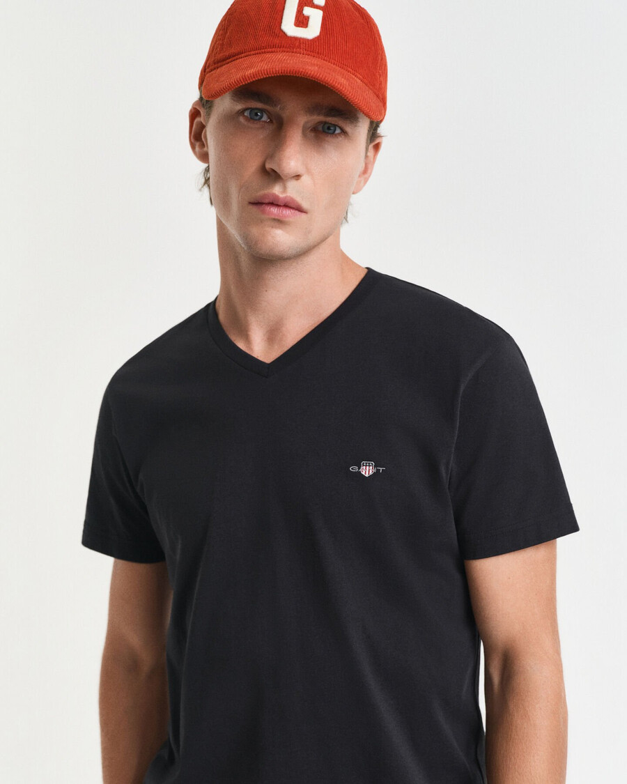 slim fit shield vneck tshirt - black