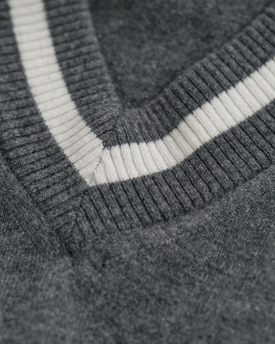 superfine lambswool contrast vneck sweater - charcoal melange