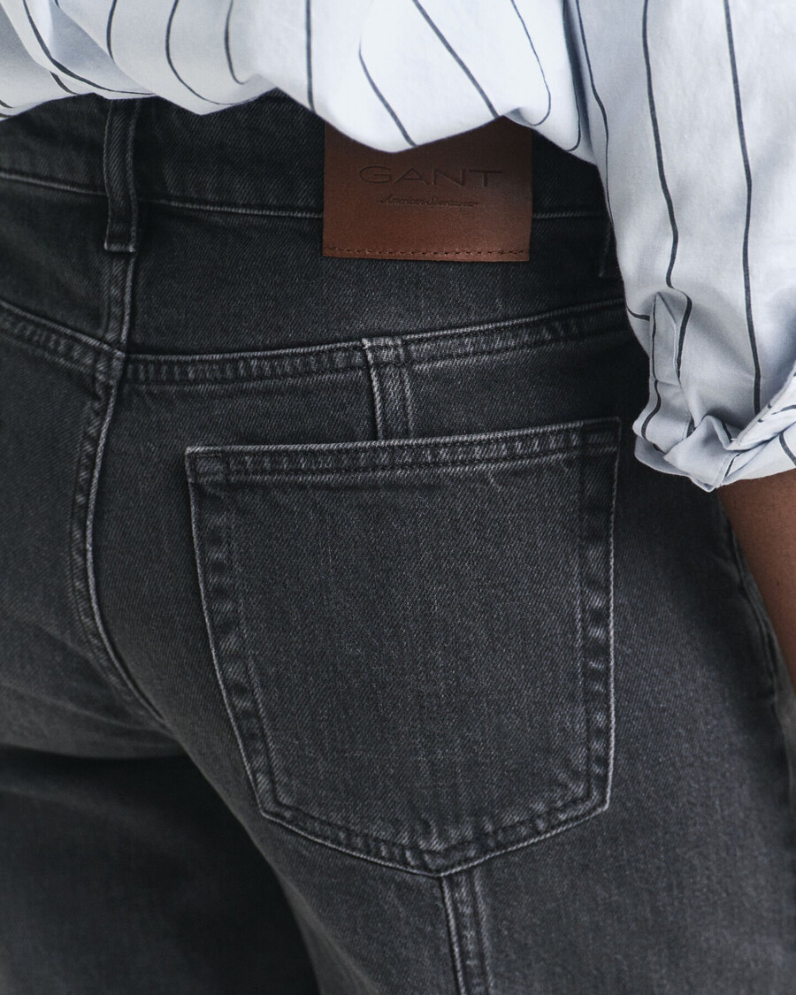 relaxed fit straight seam jeans - black broken in