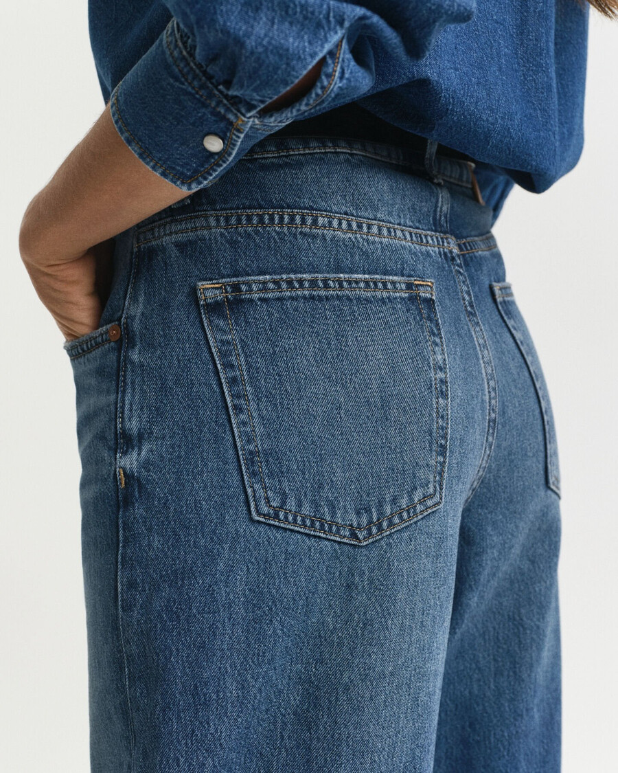 relaxed fit jeans - mid blue broken in
