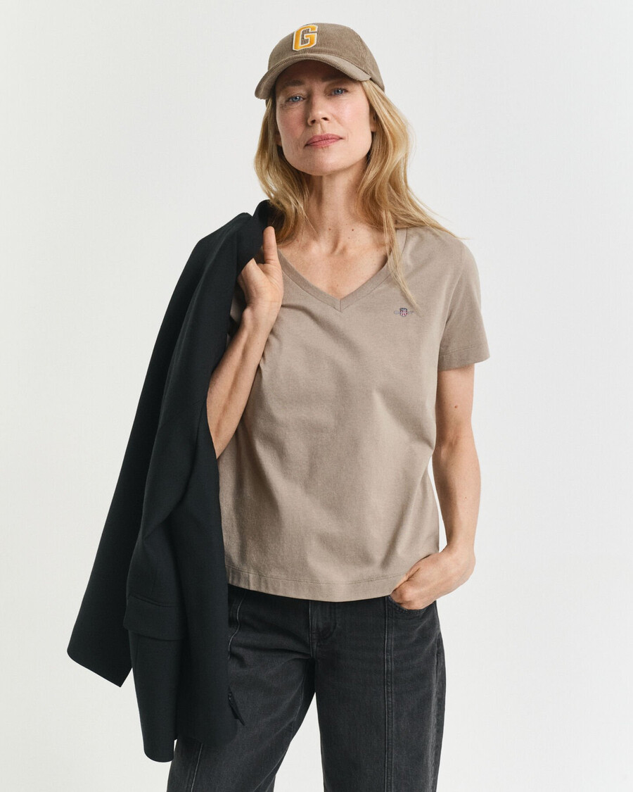 shield vneck tshirt - taupe beige
