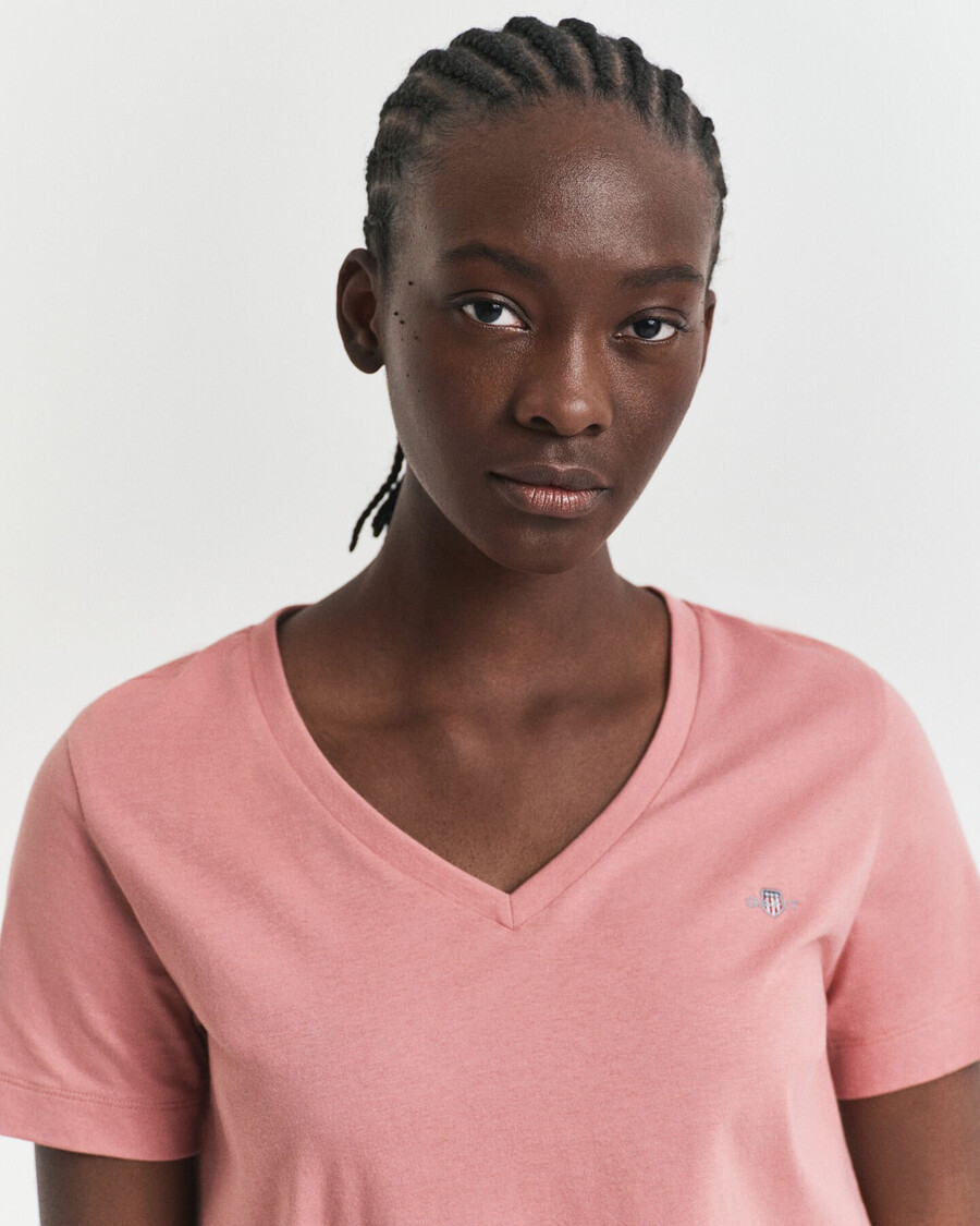 shield vneck tshirt - faded brick