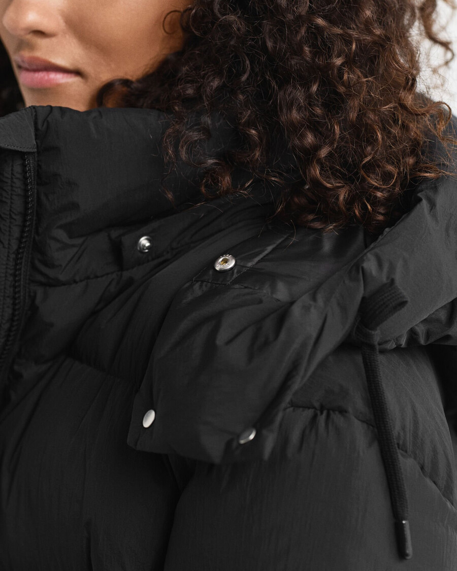 mid length down jacket - black