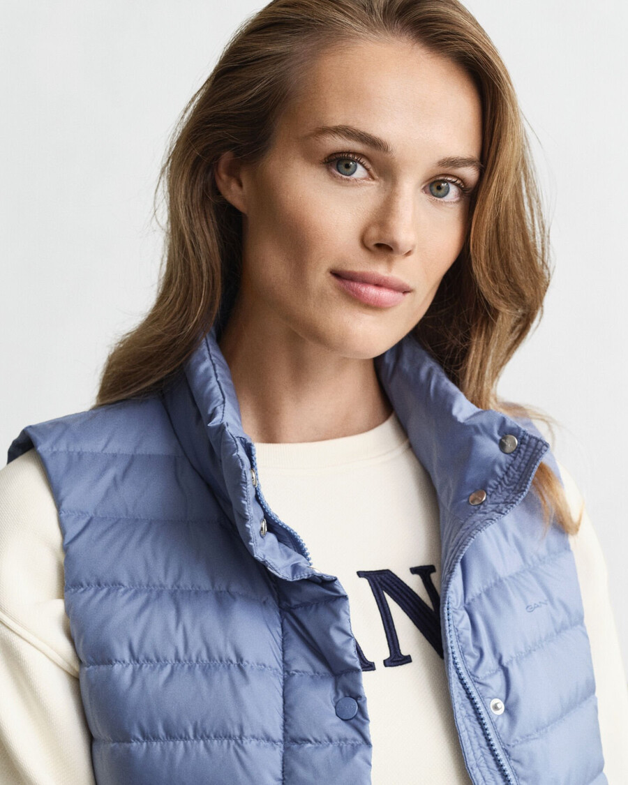 light down vest - faded denim