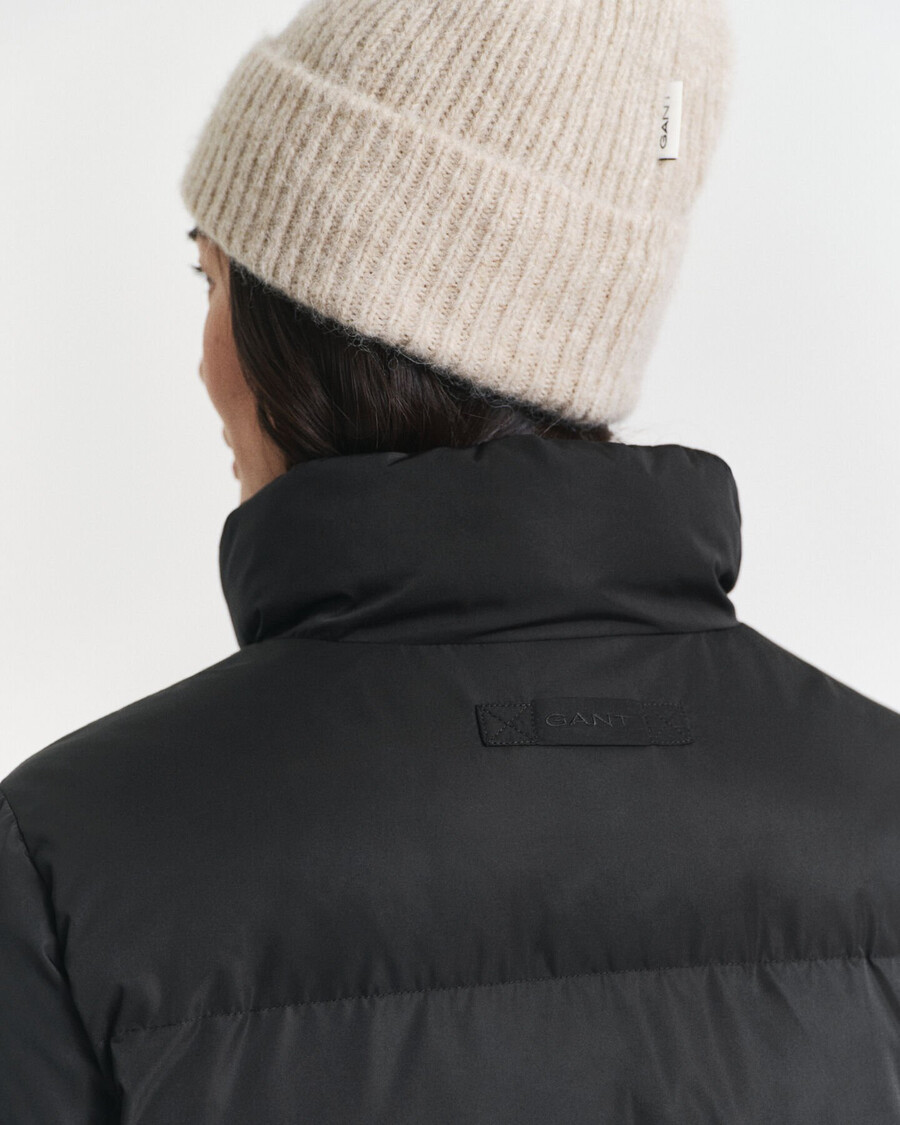 active cloud coat - black